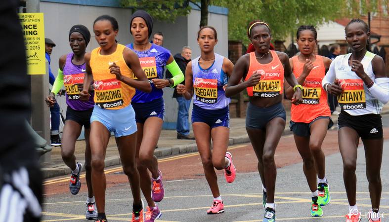 Elite ladies by Surrey Quay - © Ian Foster / fozimage 26th April 2015 - Elite ladies by Surrey Quay - © Ian Foster / fozimage