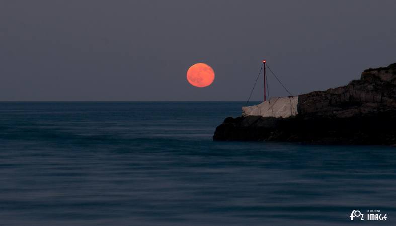 Moonrise over White Rock, Looe - © Ian Foster / fozimage 3rd June 2015 - Moonrise over White rock, Looe - © Ian Foster / fozimage