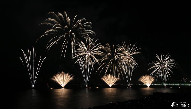 Carnaval de la Roi de la Musique - Fireworks - Baie des Angles - © Ian Foster / fozimage 1st March 2015 - Carnaval de la Roi de la Musique - Fireworks - Baie des Angles - © Ian Foster / fozimage