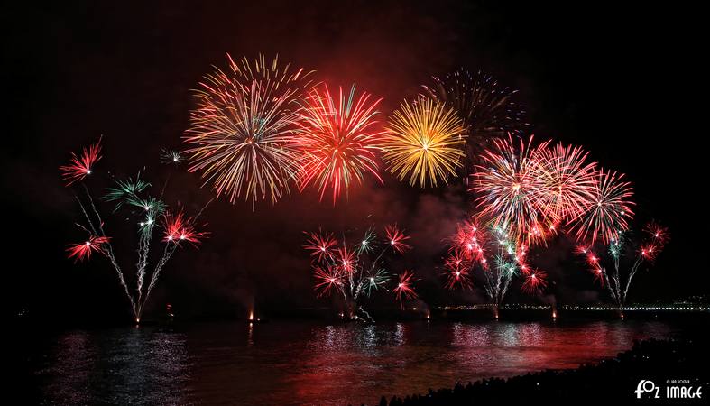 Carnaval de la Roi de la Musique - Fireworks - Baie des Angles - © Ian Foster / fozimage 1st March 2015 - Carnaval de la Roi de la Musique - Fireworks - Baie des Angles - © Ian Foster / fozimage